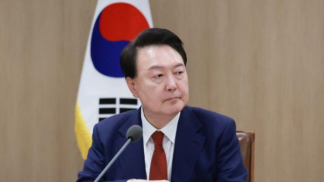 尹 '골프' 논란에 기름붓기? 친윤 