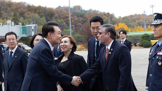 윤 대통령, 페루 도착…APEC 정상회의 일정 시작