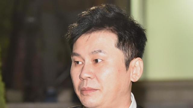 YG 양현석, ‘명품시계 밀반입 혐의’ 첫 재판서 혐의 부인