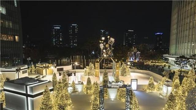 잠실 롯데월드타워에 샤넬 '명품 아이스링크'…21일 개장