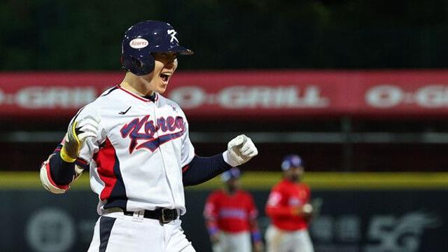 [프리미어12] 류중일호, 도미니카에 6점 차 대역전승… 2승 2패