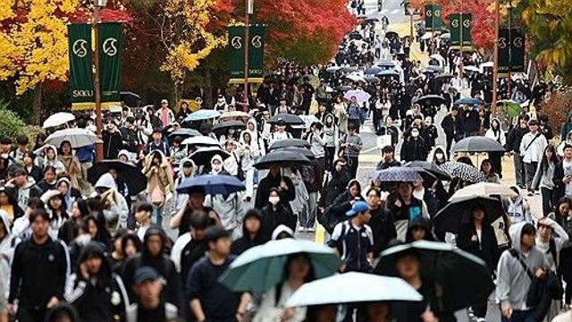 [날씨] 초겨울 찬바람 데려온 비…강원 산지엔 눈