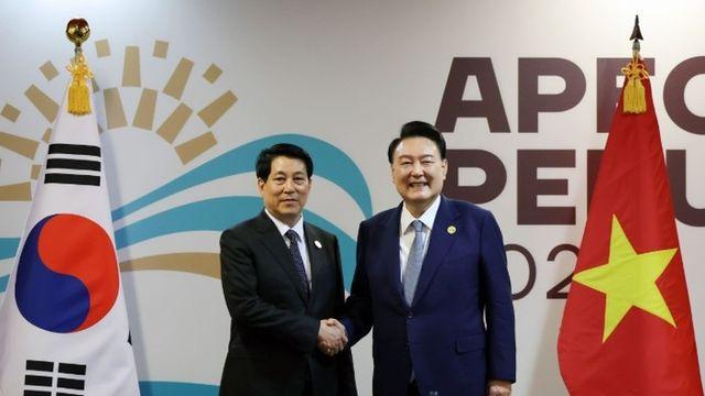 尹 대통령, APEC 정상회의 계기 베트남 신임 국가주석과 첫 정상회담 개최