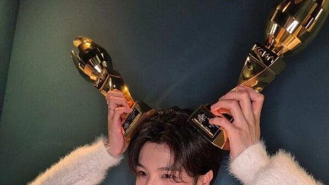 '베스트 아티스트' 정동원, JD1과 KGMA 2관왕 