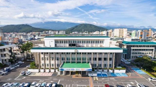 제주도, 서귀포 해상 전복어선 실종자 수색 총력