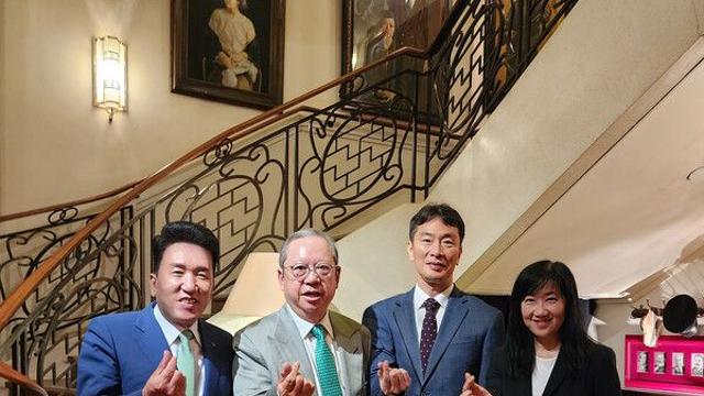 [CEO 직썰] 함영주 회장 “홍콩 현지 시니어 자산가 특화 금융서비스 선보일 것”