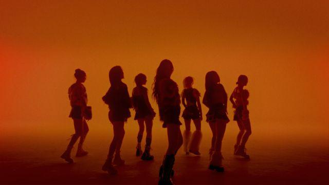 아이칠린, 새 타이틀곡 'Official' MV 티저 오픈...감각적 비트+사운드 '업그레이드 귀환' 예고