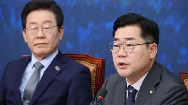 이재명 추가 기소에 격앙된 민주당 “정적 제거, 정치보복”