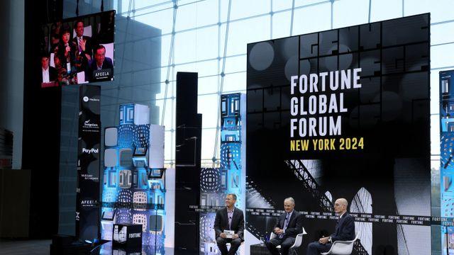 MLB도 ABS 도입 추진...2025년 시범경기서 로봇 심판 가동