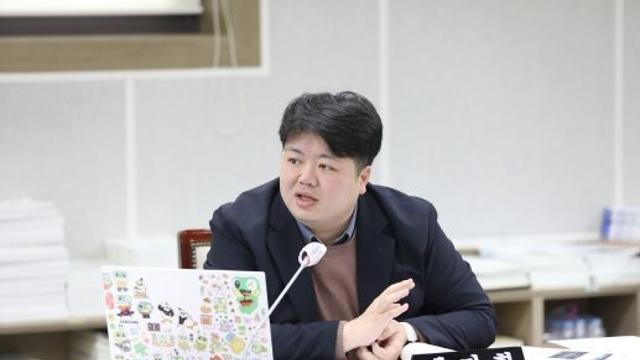 배지환 수원시의원, “책 대여 더 빠르고 쉽게, 북앤고(Book & Go) 주차공간 및 전자책 플러스 제안”