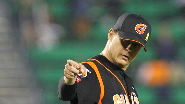 KBO리그 오프시즌 최대 변수 '2025시즌 아시아쿼터 도입' 논의 [IS 이슈]