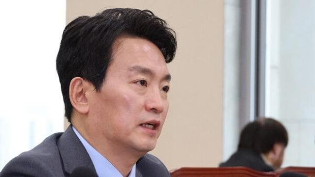 박장범 KBS 사장 임명 재가…야권·언론계 “김건희 방송국인가”