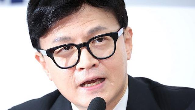 국힘 한동훈 vs 김민전 대놓고 한판 붙었다…공식 석상서 '설전' (+이유)