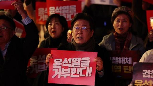 이재명 '위증교사' 1심 선고… 민주당 긴장감