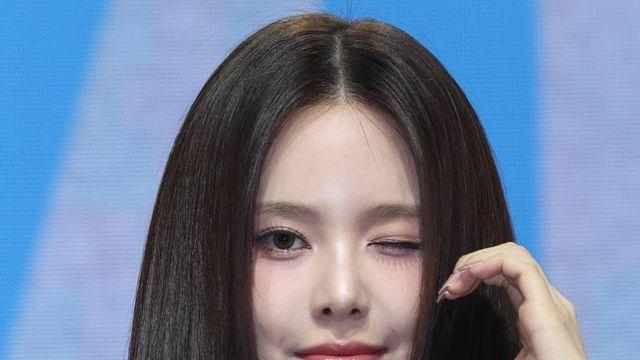 이즈나 방지민, 테디가 만든 데뷔곡... “너무 좋아요”