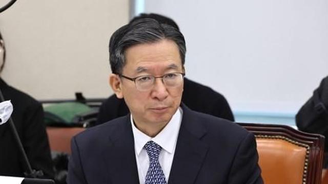 ‘친명’ 정성호 “민주당의 ‘플랜B'는 원외 일부의 희망사항…선거법 개정은 반드시 여야 합의 필요”