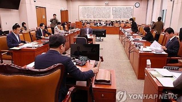 '이사 충실의무 확대' 상법 개정안, 법사소위서 격론(종합)