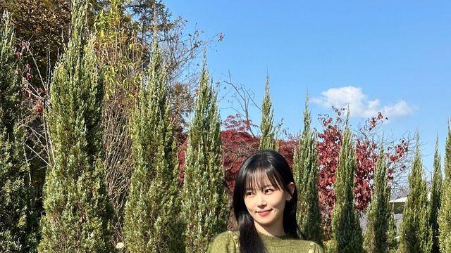 강한나, 데님과 니트로 완성한 꾸안꾸 겨울 캐주얼룩