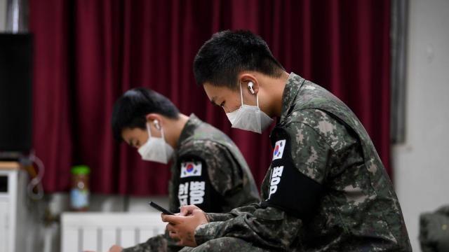 군 생활 위로해준 발라드 1위는 '걱정말아요 그대'