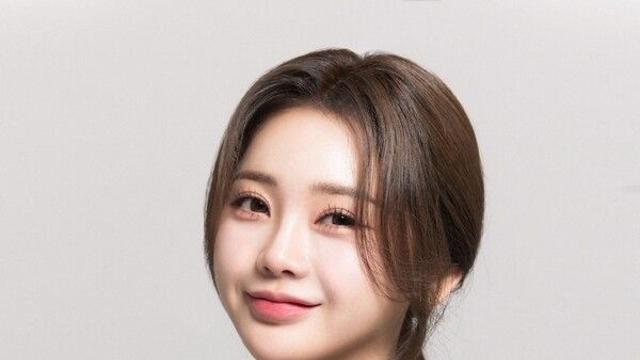 홍지윤, 29일 '슈퍼콘서트' MC로 출격...김원준과 입 맞준다