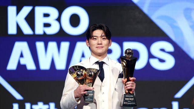 최연소 30-30부터 MVP까지… 김도영의 화려했던 2024년