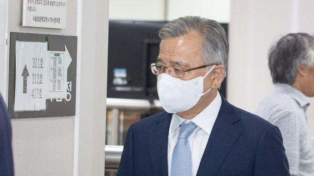 檢 '50억클럽' 박영수 징역 12년 구형…