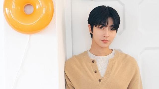 황인엽 