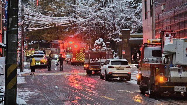 ‘폭설 영향 추정’ 서울 공덕동·염리동·성산동 일부 정전 (상보)