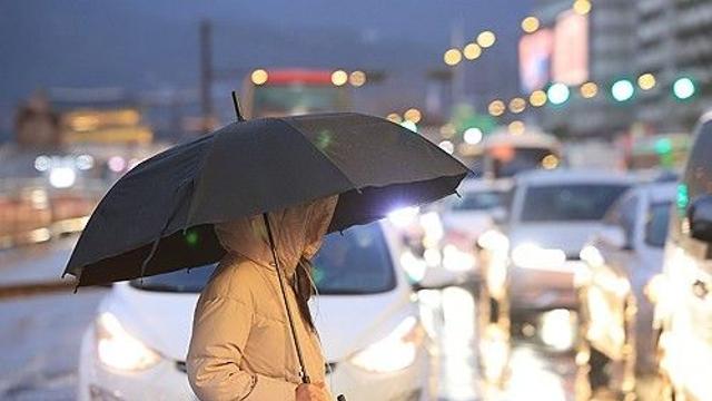 [날씨] 눈 폭탄 이어 기습 한파…빙판길·살얼음 조심