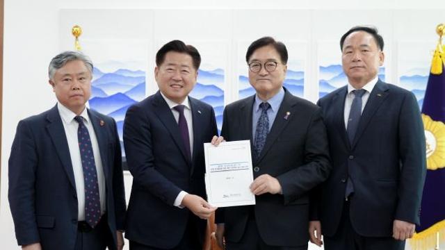 제주도, 기초자치단체 설치 위한 주민투표 조속 추진 ‘총력전’