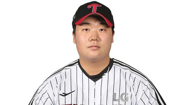 현재 KBO에서 제일 뚱뚱한 야구선수.jpg..