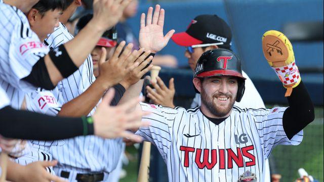 '페타지니도 히메네스도 뛰어넘었다' 오스틴이 예약한 LG 역대 최고 외국인 타자