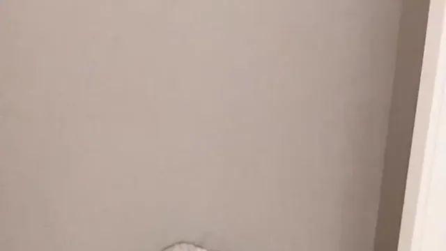 탕비실 물 좀 마셔도 되냐고 물어본 건물미화원.