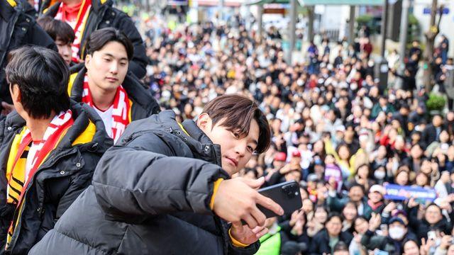'오늘 광주, LA·마드리드 안 부럽다' KIA, 시내 카퍼레이드 진행…이범호 감독 