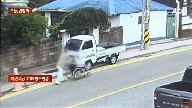 “여친 휠체어 왜 막냐”…인도 주차된 차 10대 벽돌로 깨부순 남성.