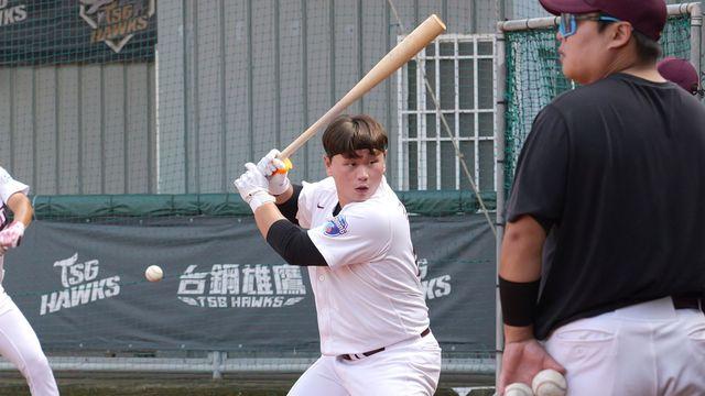 프로 첫 안타가 '만루홈런'이었다니…오른손 거포 절실한 키움, 김지성이 갈증 풀어줄까