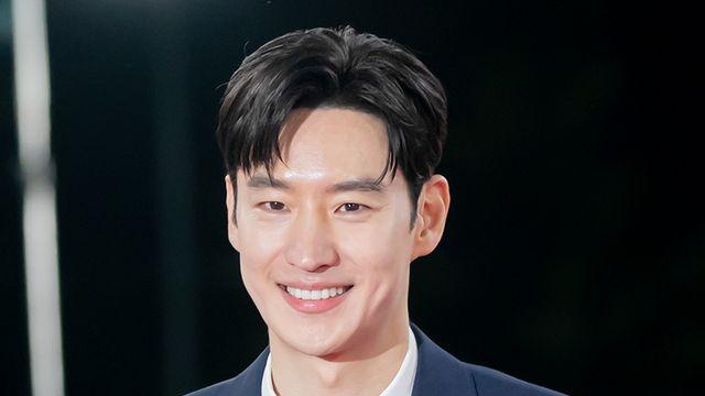 이제훈, ‘청룡의 남자’ 된 소감 “한지민과 많이 떨었지만 잘 마무리해”
