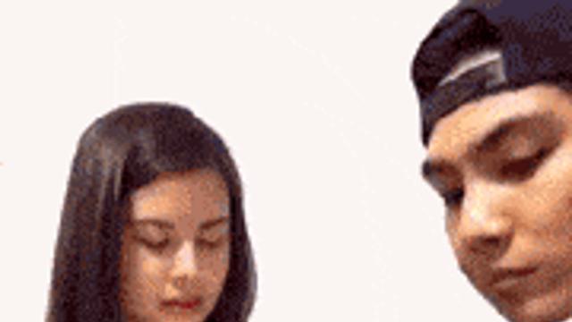 여친 이마에 키스하는 방법.gif,,