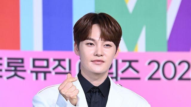박서진, 군면제인데 