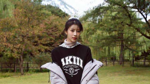 이미주, 자연 속에서 빛나는 '아웃도어 캐주얼룩' 