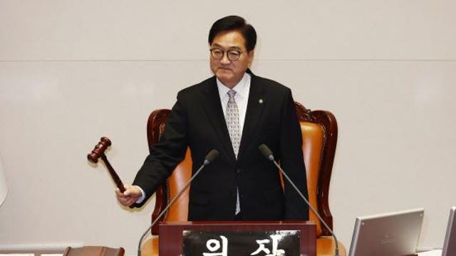 우원식 의장, 여야 원내대표 만찬 제안