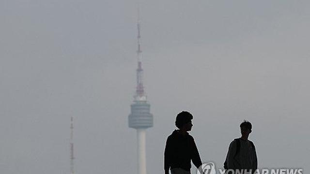 [날씨] 중부 흐리고 곳곳 비…낮 최고 10∼18도