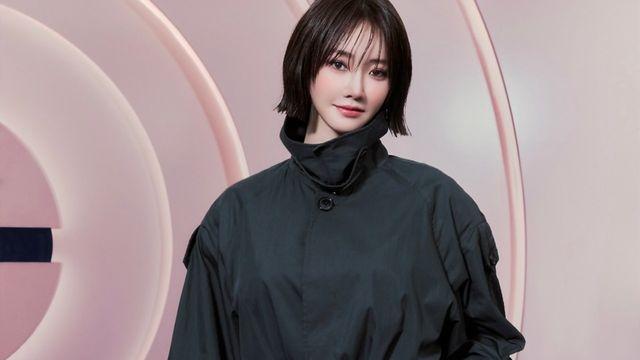 고준희, 슬릿 디테일로 우아함과 관능미를 더한 스타일링