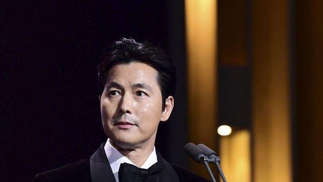 ‘혼외자 논란 정면 돌파’ 정우성, 응원하는 영화계vs싸늘한 대중 ‘온도차’