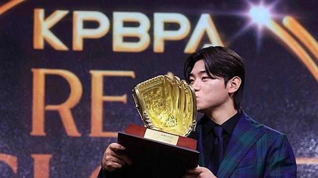 '시상식에서도 주인공' KIA 김도영 