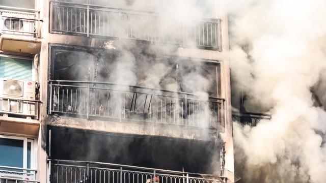 [종합] 곰탕 끓이다 부탄가스가 '펑'…대구 수성구 아파트 화재 인명피해 無