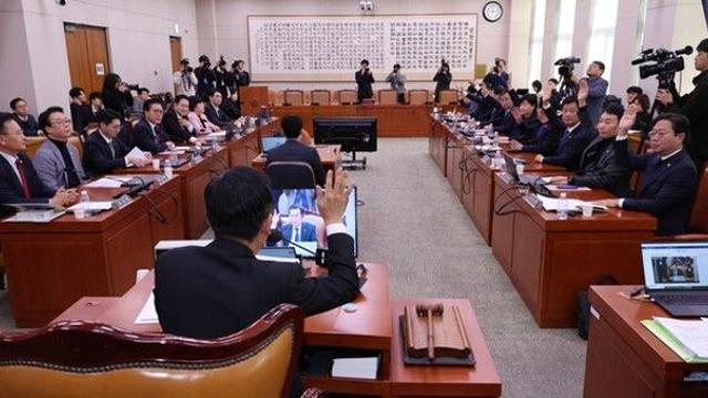법사위, 야당 주도 ‘검사 탄핵’ 반발 검사 감사요구안 의결