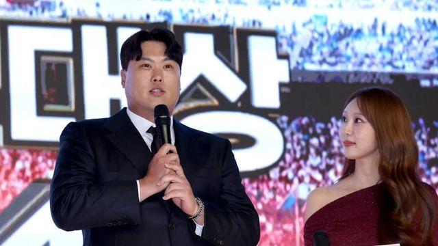 [조아제약 시상식] '천만관중 특별상' 류현진 