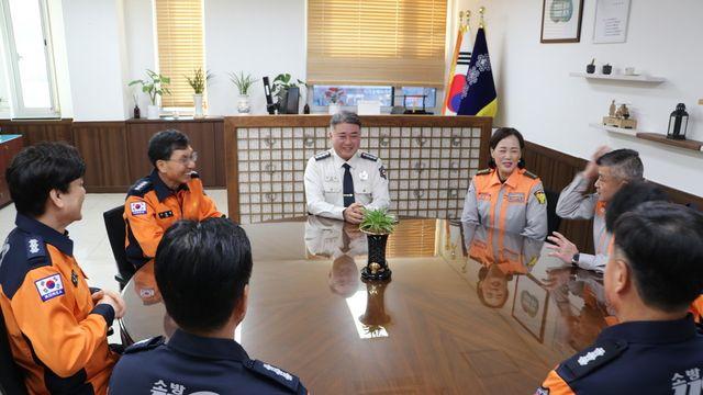 김정호 경기도의원, 광명소방서 1일 명예소방서장 체험활동