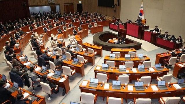 [이슈] 국힘-민주, 강대강 예산 대치에 10일 처리도 난항.. 연말 샅바싸움 절정